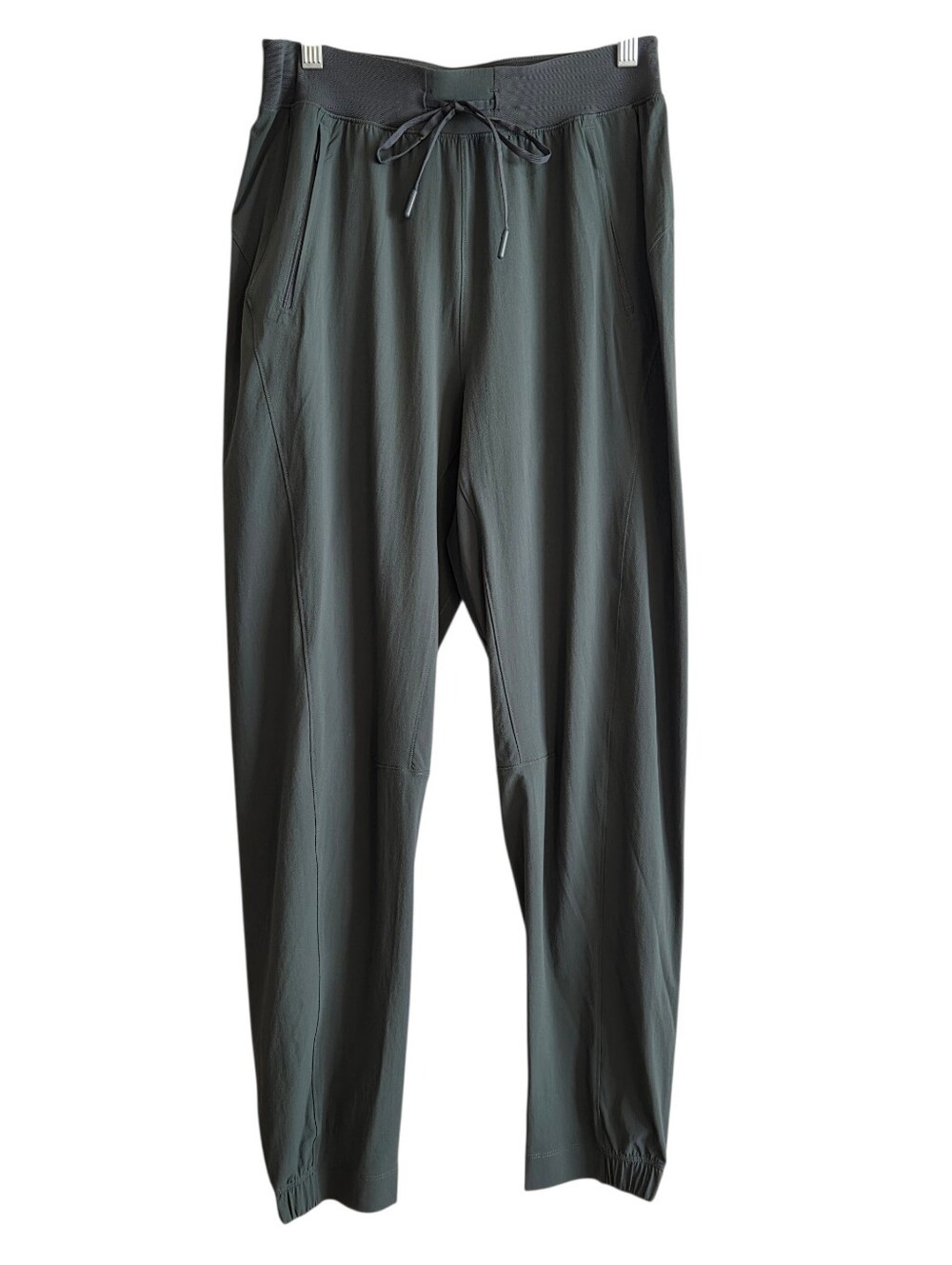 Lululemon Women's Forest Green License to Train Highrise Pants Sz 6 Athletic
